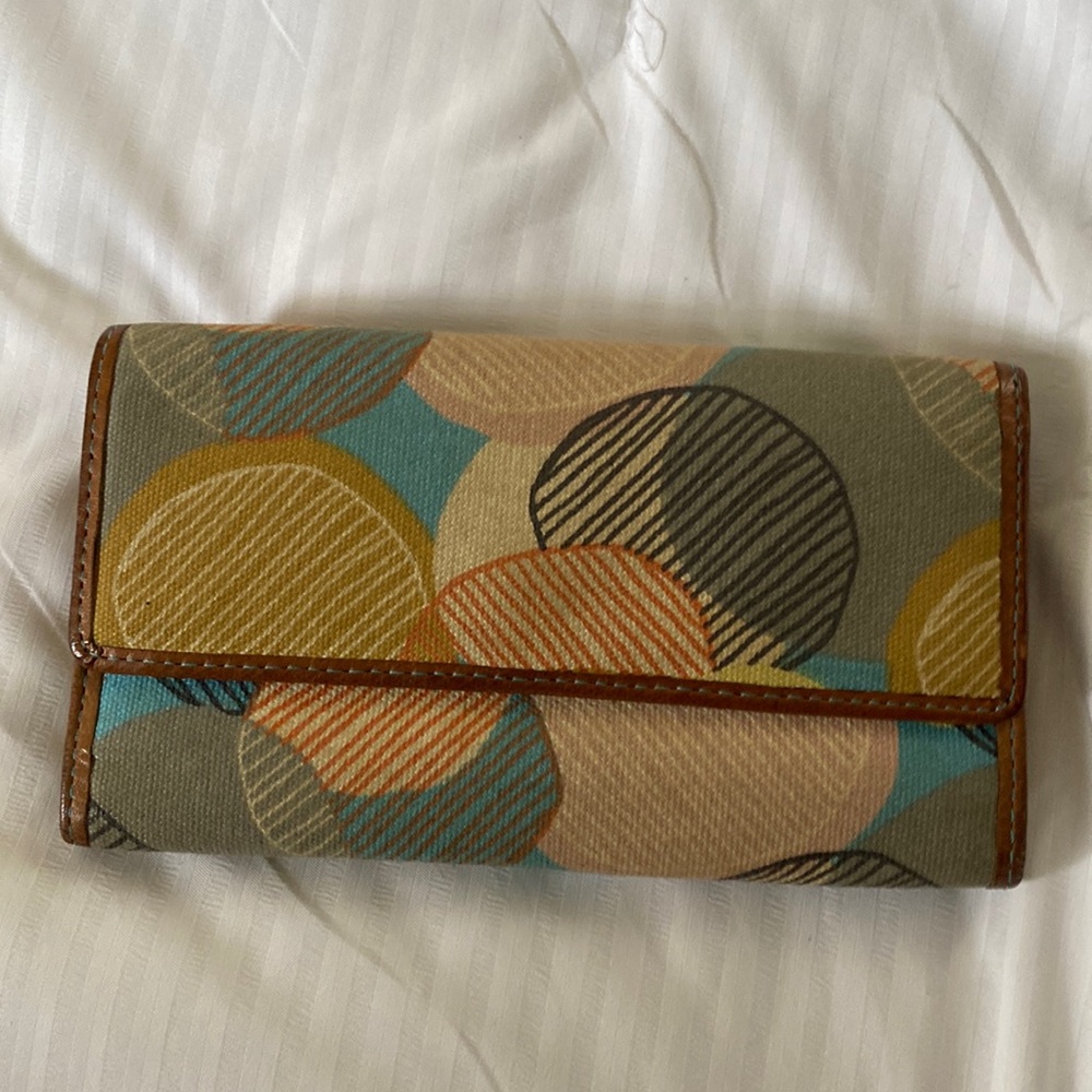 Fossil wallet